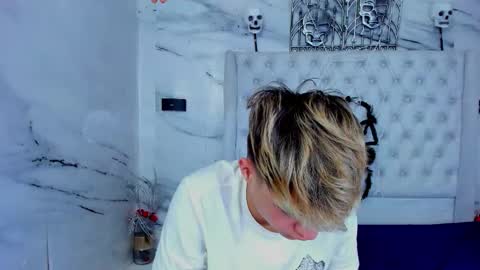 celina online show from November 1, 2025, 6:21 pm