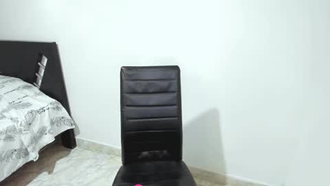 Snapshot of aristena_01 chatting on March 2, 2026, 11:33 pm aristena_01 online show from March 2, 2026, 11:33 pm