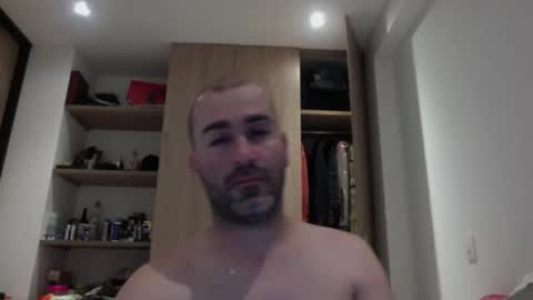 Snapshot of aristi11 chatting on November 6, 2025, 5:52 am aristi11 online show from November 6, 2025, 5:52 am