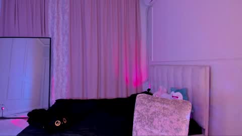 Ariya online show from May 9, 2026, 6:57 pm