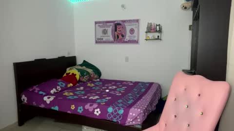 Snapshot of ariza1515 chatting on December 1, 2025, 11:59 am ariza1515 online show from December 1, 2025, 11:59 am