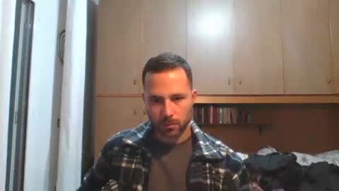 Snapshot of arkanomask69 chatting on December 17, 2025, 8:48 pm Arkano online show from December 17, 2025, 8:48 pm