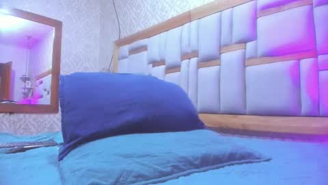 Arleth  online show from November 11, 2025, 3:06 am