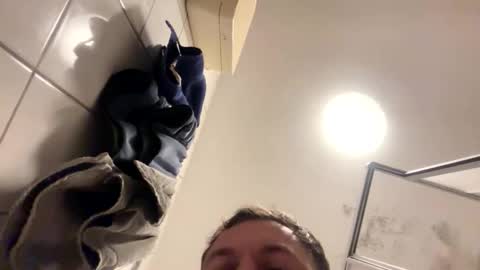 Snapshot of armyskater32 chatting on November 5, 2025, 9:48 pm armyskater32 online show from November 5, 2025, 9:48 pm