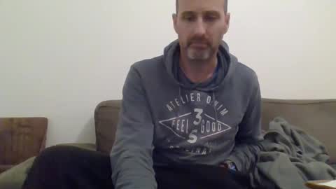 arnaud502700 online show from December 4, 2024, 10:41 pm