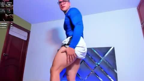 arnold sexy hot98 online show from December 1, 2025, 5:12 am