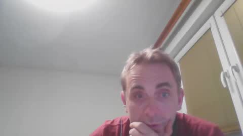 Snapshot of aromannn chatting on December 3, 2024, 7:33 pm aromannn online show from December 3, 2024, 7:33 pm