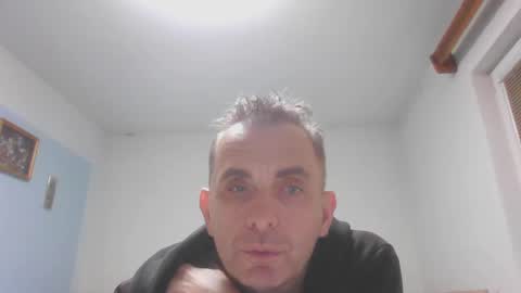 Snapshot of aromannn chatting on December 18, 2024, 4:39 pm aromannn online show from December 18, 2024, 4:39 pm