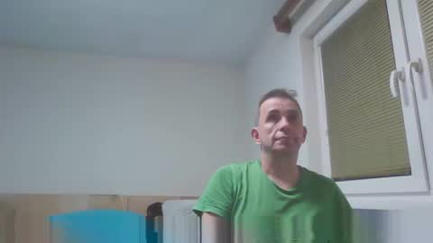 Snapshot of aromannn chatting on December 23, 2024, 8:03 pm aromannn online show from December 23, 2024, 8:03 pm