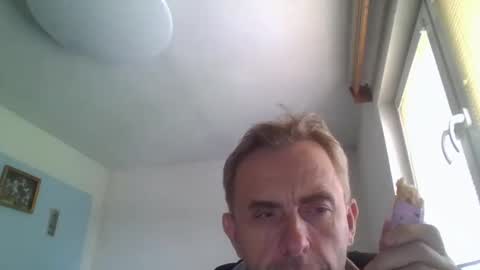 Snapshot of aromannn chatting on September 28, 2025, 12:10 pm aromannn online show from September 28, 2025, 12:10 pm