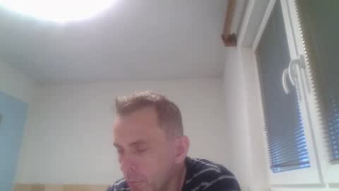 Snapshot of aromannn chatting on November 8, 2025, 2:50 pm aromannn online show from November 8, 2025, 2:50 pm