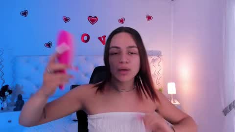 Aron cruz  online show from February 18, 2025, 2:06 pm