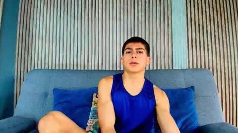 Snapshot of aron_pulse chatting on February 21, 2026, 1:45 pm aron_pulse online show from February 21, 2026, 1:45 pm