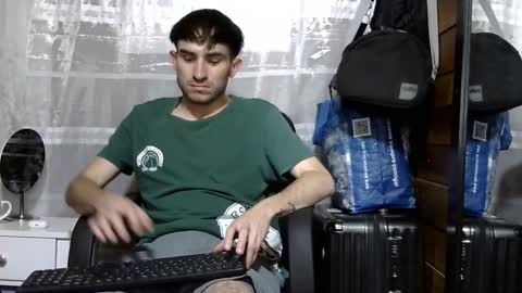 Aron G Franco online show from September 30, 2025, 4:28 am