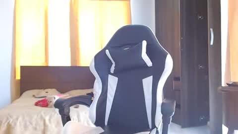 aronmiller online show from December 25, 2024, 7:02 pm