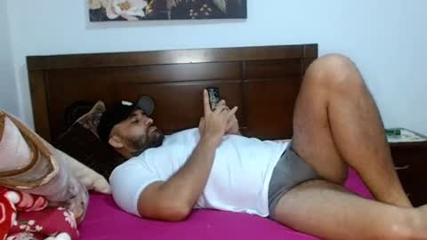 aronmiller online show from September 29, 2025, 5:29 pm