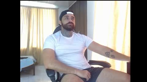 aronmiller online show from November 8, 2025, 1:55 pm