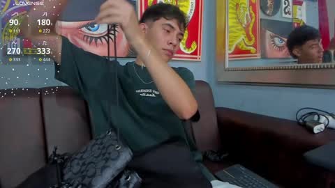 Snapshot of arontawers chatting on March 7, 2026, 7:11 pm Arontawers online show from March 7, 2026, 7:11 pm