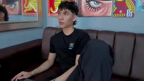 Snapshot of arontawers chatting on March 28, 2026, 7:13 pm Arontawers online show from March 28, 2026, 7:13 pm