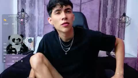Arontawers online show from May 27, 2026, 8:28 pm