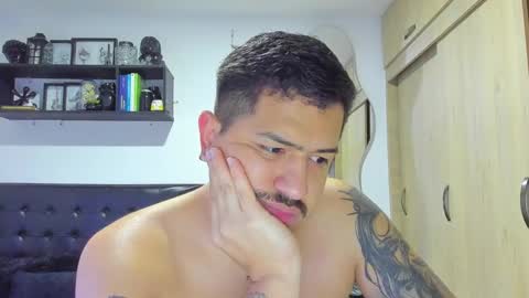 Snapshot of aronwilliams69 chatting on February 18, 2026, 2:07 am ARON Independent model online show from February 18, 2026, 2:07 am