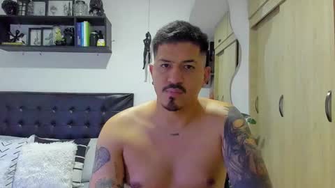 Snapshot of aronwilliams69 chatting on February 28, 2026, 2:56 am ARON Independent model online show from February 28, 2026, 2:56 am