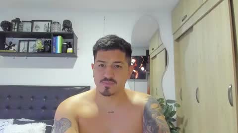 Snapshot of aronwilliams69 chatting on March 5, 2026, 1:56 am ARON Independent model online show from March 5, 2026, 1:56 am