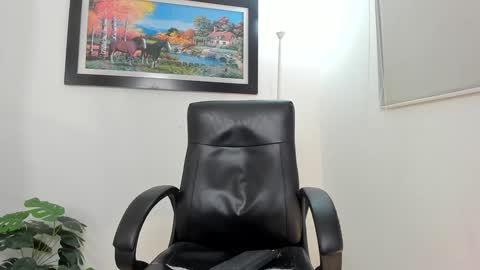 Snapshot of aroon_connor chatting on February 5, 2025, 12:53 am   online show from February 5, 2025, 12:53 am