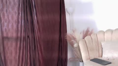   online show from April 17, 2026, 9:29 pm