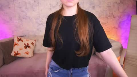 Snapshot of arrinawair chatting on May 21, 2026, 7:04 am arrinawair online show from May 21, 2026, 7:04 am
