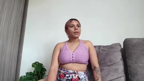 Fernanda online show from December 5, 2024, 3:28 pm