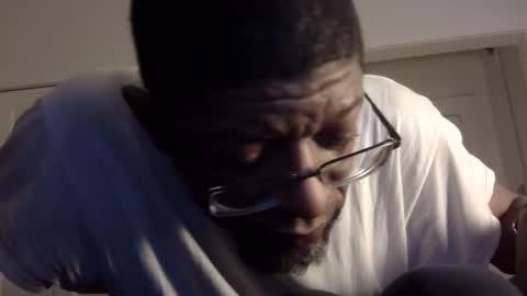 Snapshot of arteblazze chatting on January 29, 2025, 3:01 am Arteblazze not daddy boy bitch or nigga online show from January 29, 2025, 3:01 am