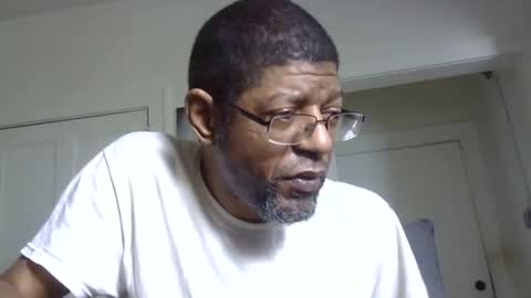 Snapshot of arteblazze chatting on January 30, 2025, 7:04 pm Arteblazze not daddy boy bitch or nigga online show from January 30, 2025, 7:04 pm