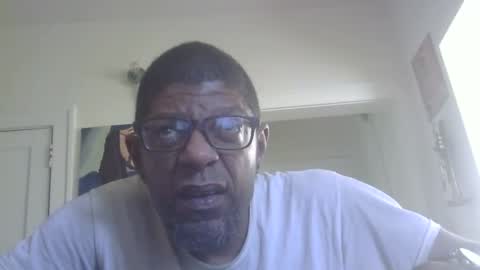 Snapshot of arteblazze chatting on October 15, 2025, 9:59 pm Arteblazze not daddy boy bitch or nigga online show from October 15, 2025, 9:59 pm