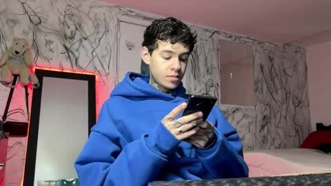   online show from January 28, 2025, 12:11 pm