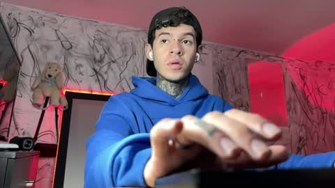   online show from January 29, 2025, 2:21 pm