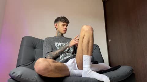   online show from March 7, 2025, 7:38 pm