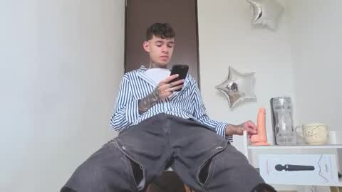   online show from September 10, 2025, 11:10 am