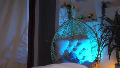 Snapshot of artemia_ chatting on February 13, 2025, 12:46 am Amanda online show from February 13, 2025, 12:46 am