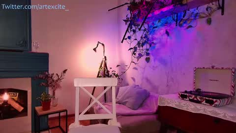 Lina online show from February 27, 2025, 7:23 am