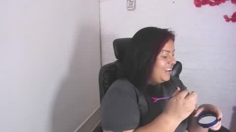 Snapshot of arthemisa_tayy chatting on May 26, 2026, 6:53 am Arthemisa online show from May 26, 2026, 6:53 am