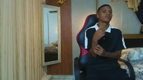 Snapshot of arthur_collins_ chatting on May 20, 2026, 8:26 pm ARTHUR online show from May 20, 2026, 8:26 pm
