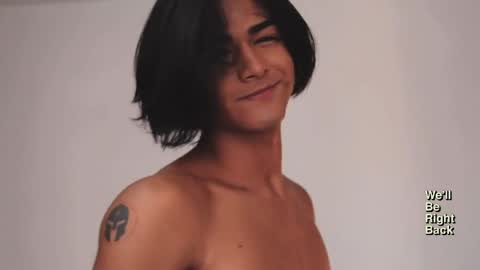 I AM HERE online show from April 9, 2026, 12:54 am