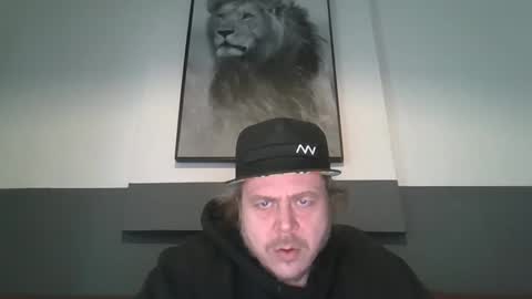 Snapshot of arthure944491 chatting on November 14, 2025, 9:30 am arthure944491 online show from November 14, 2025, 9:30 am