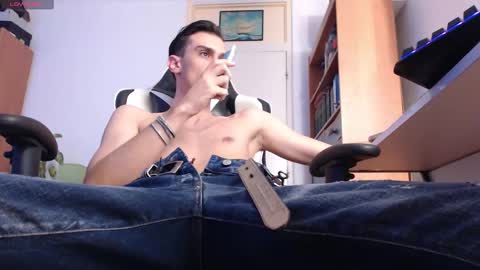 Snapshot of artieryder chatting on January 13, 2026, 9:47 am Artie online show from January 13, 2026, 9:47 am