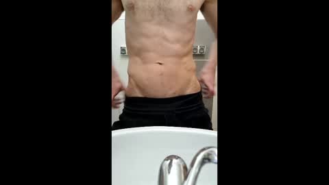 artii_sperm_shot online show from May 4, 2026, 9:33 pm