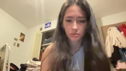Snapshot of artnchill chatting on March 7, 2025, 8:34 am Audrey online show from March 7, 2025, 8:34 am