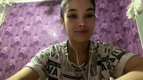 Amina online show from December 22, 2025, 7:00 pm