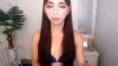 Ariella online show from March 12, 2026, 10:05 pm