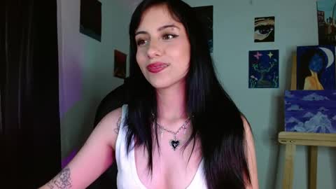 Snapshot of ary_pieerce chatting on April 8, 2026, 9:04 pm Independent Model online show from April 8, 2026, 9:04 pm